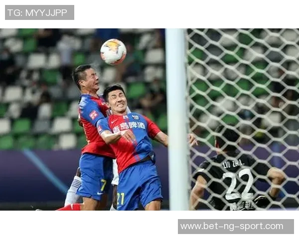 足球的规则气球揭秘如何在比赛中运用规则提升球队表现与观众体验